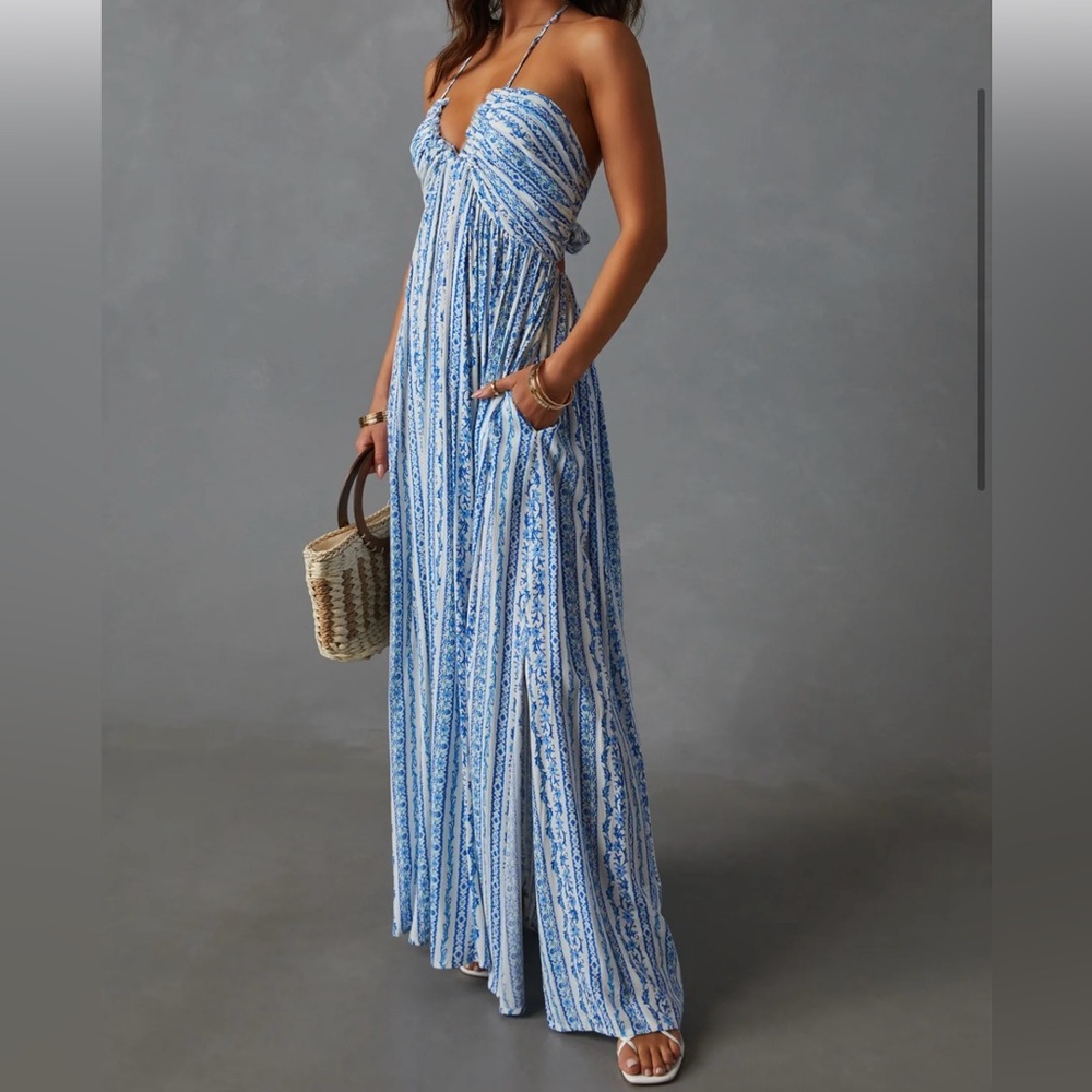 NWT Vici Blue and White Dress with Pockets